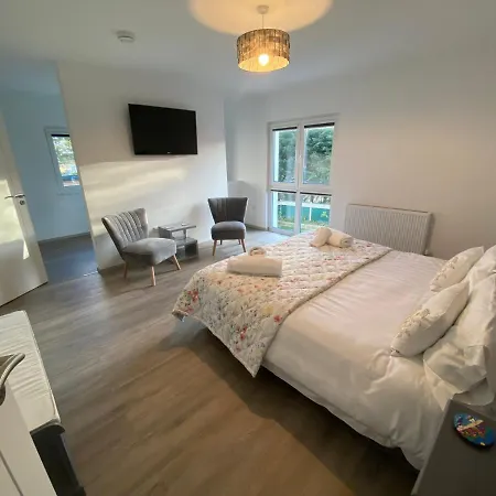 Remarkable 4-bed House In St Minver Rock * Wadebridge