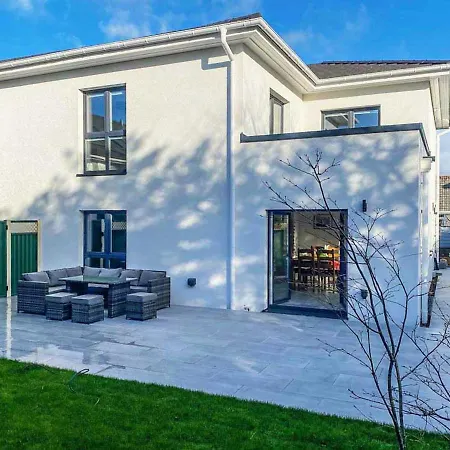 Remarkable 4-bed House In St Minver Rock * Wadebridge
