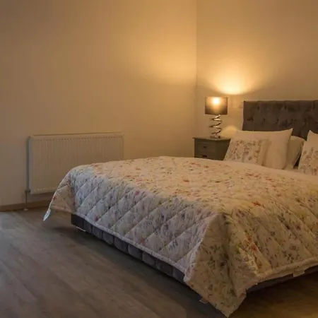Remarkable 4-bed House In St Minver Rock Holiday home